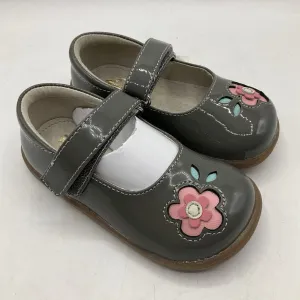 Size 7: See Kai Run Stella, GRAY Patent Mary Jane Shoes NEW Easy Comfort Ventilated Sides
