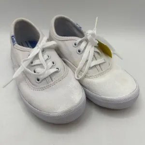 Size 8: Keds White Lace-Up Sneakers Distinctive breathability