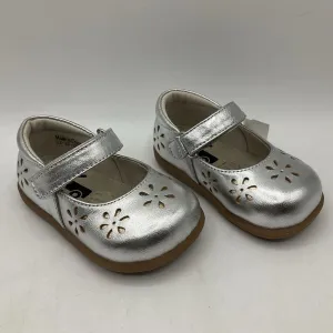 Size 4: See Kai Run Sera SILVER Mary Jane Shoes NEW Cushioning Tech