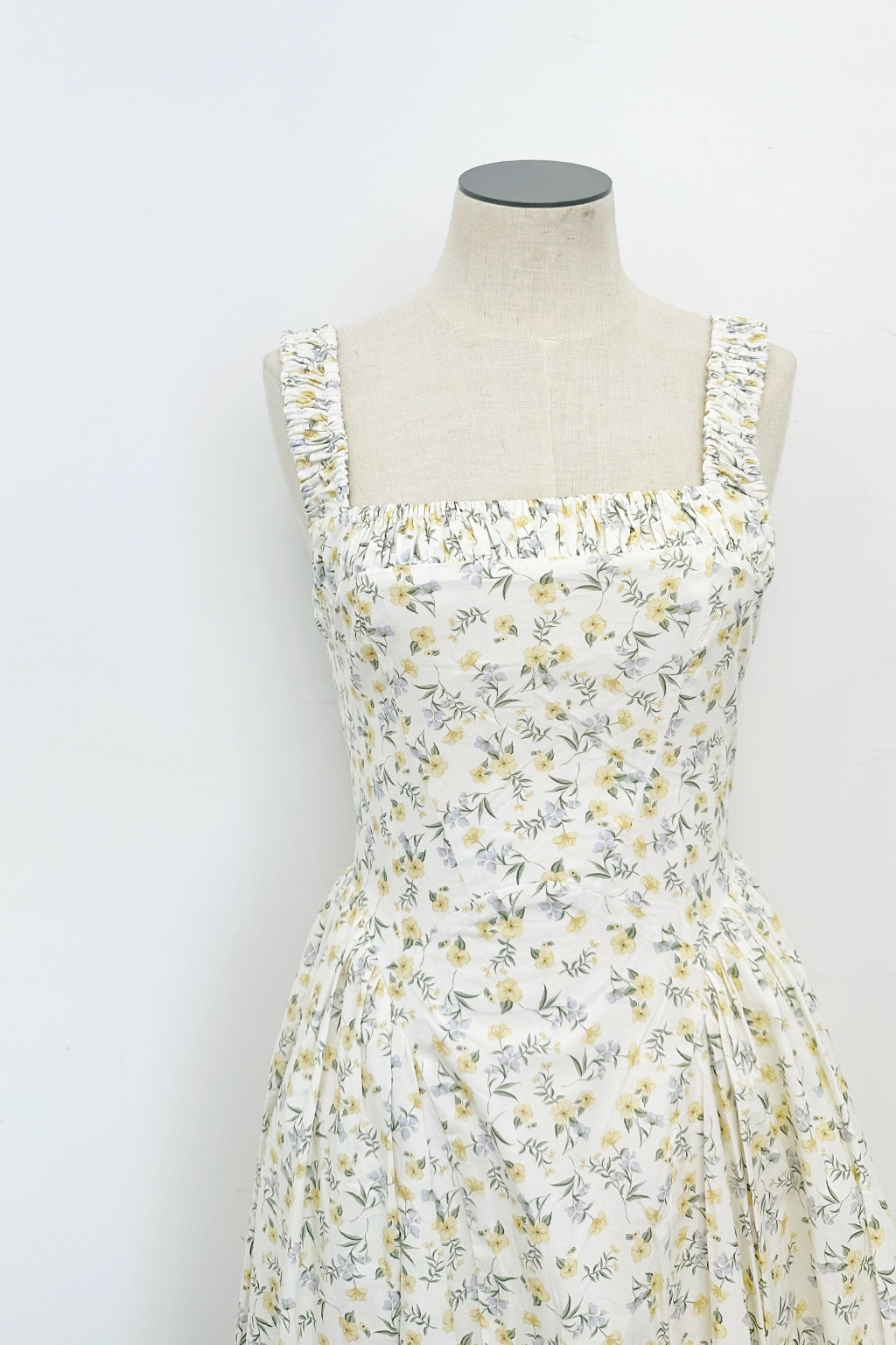 Gathered Floral Midi Dress Mesh Soft