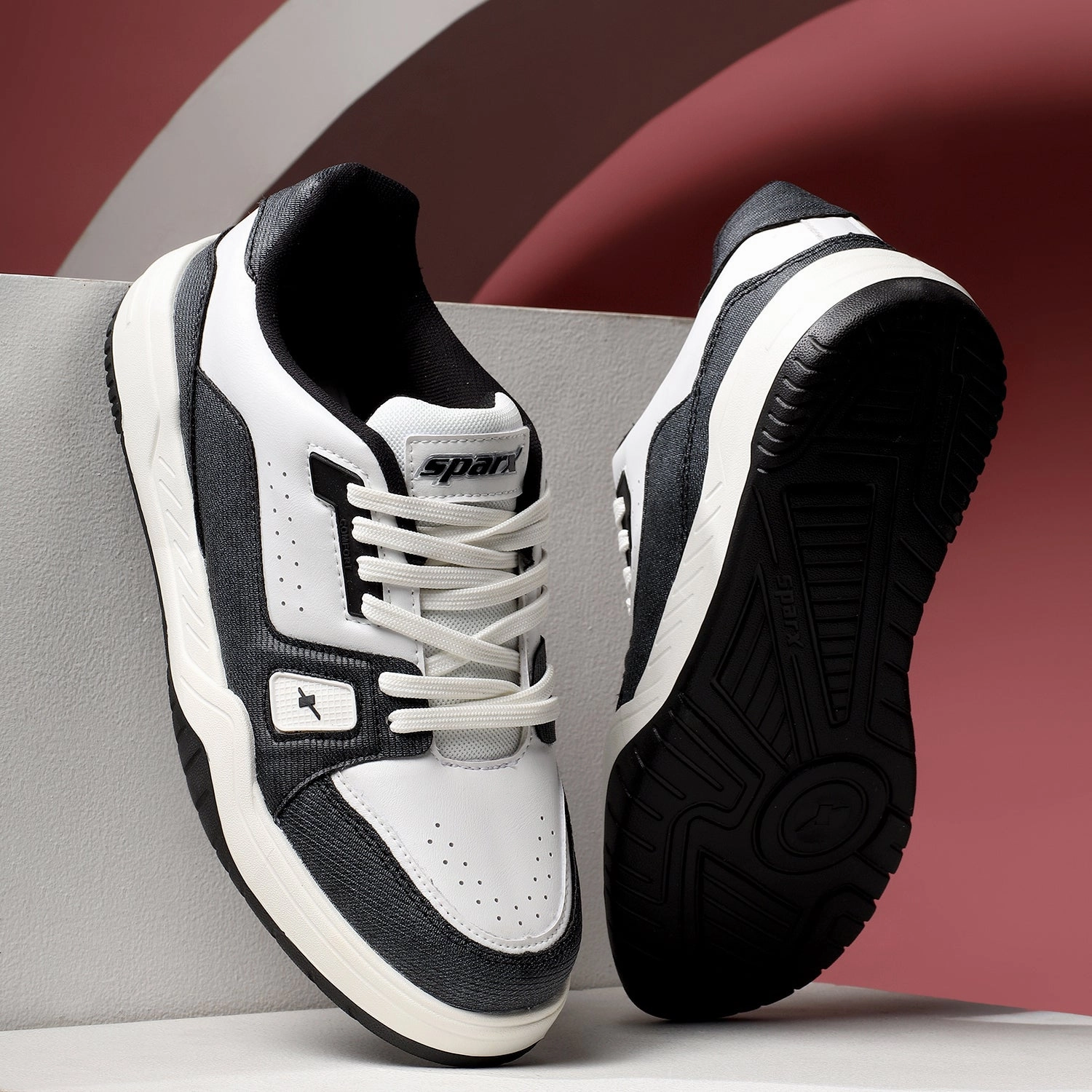 Sneakers for Men SM 934 clean design Flexible Grooves