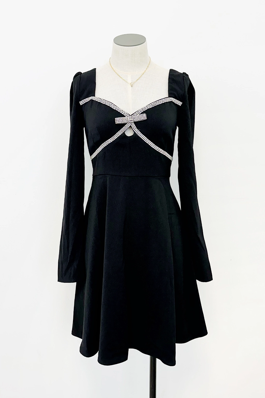 Sparkle Bow Mini Dress Trendy midi dress Trendy floral dress