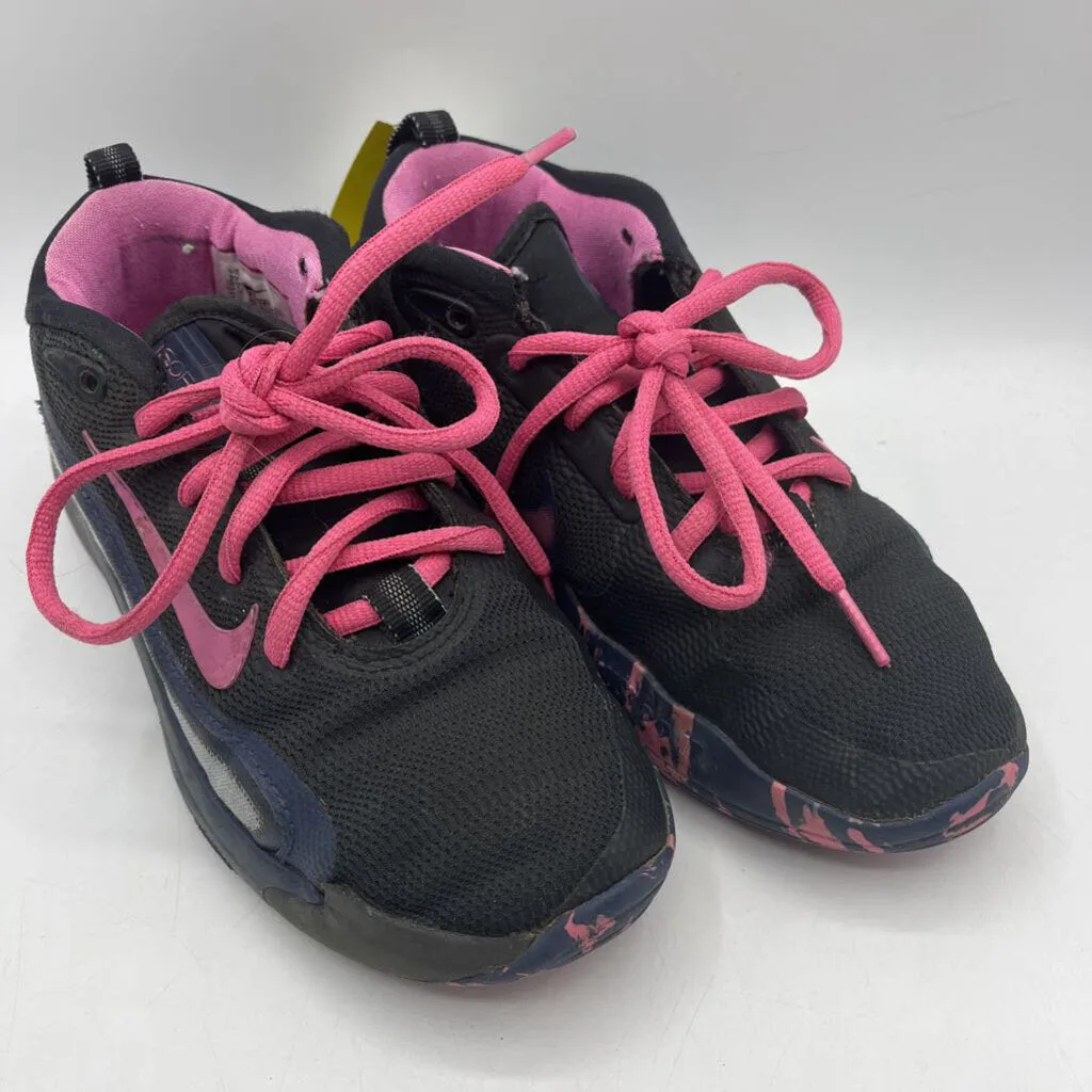 Size 3Y: Nike Black/Pink Lace-Up Sneakers Boosted flair Day Runner