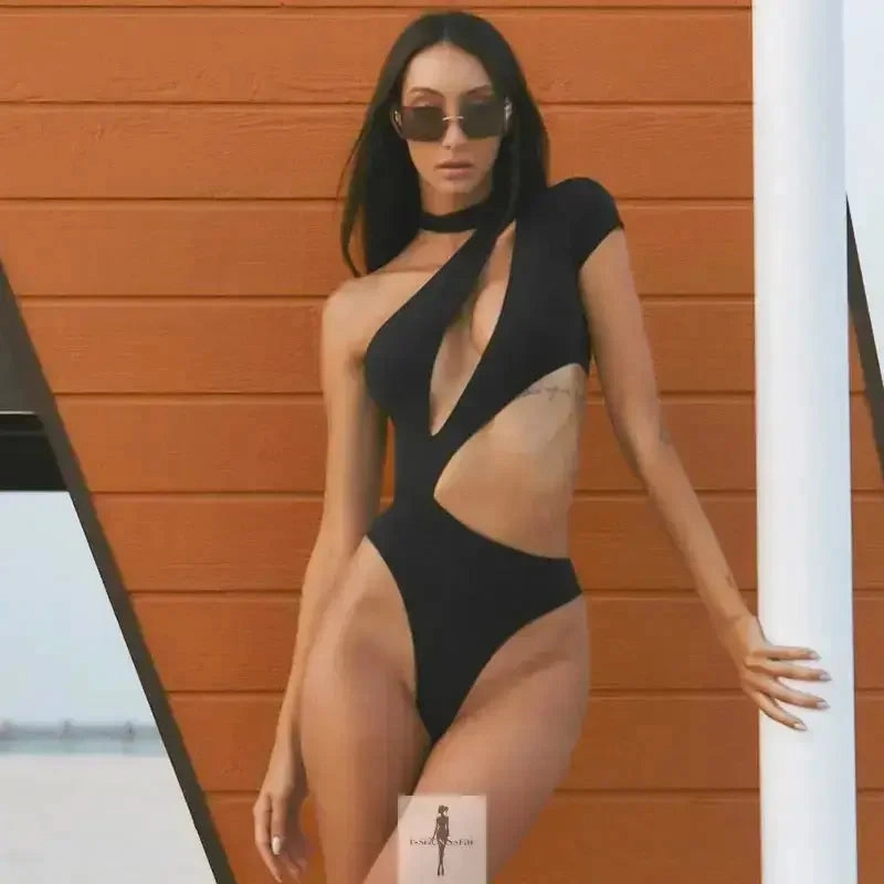 Double Layered Fabric Low Profile Zipper Cut-Out Asymmetric One-Piece Swimsuit