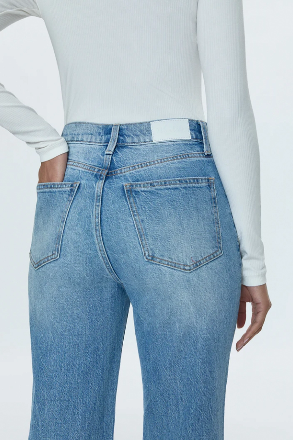 Cassie HR Straight Jean Scratch Resistant