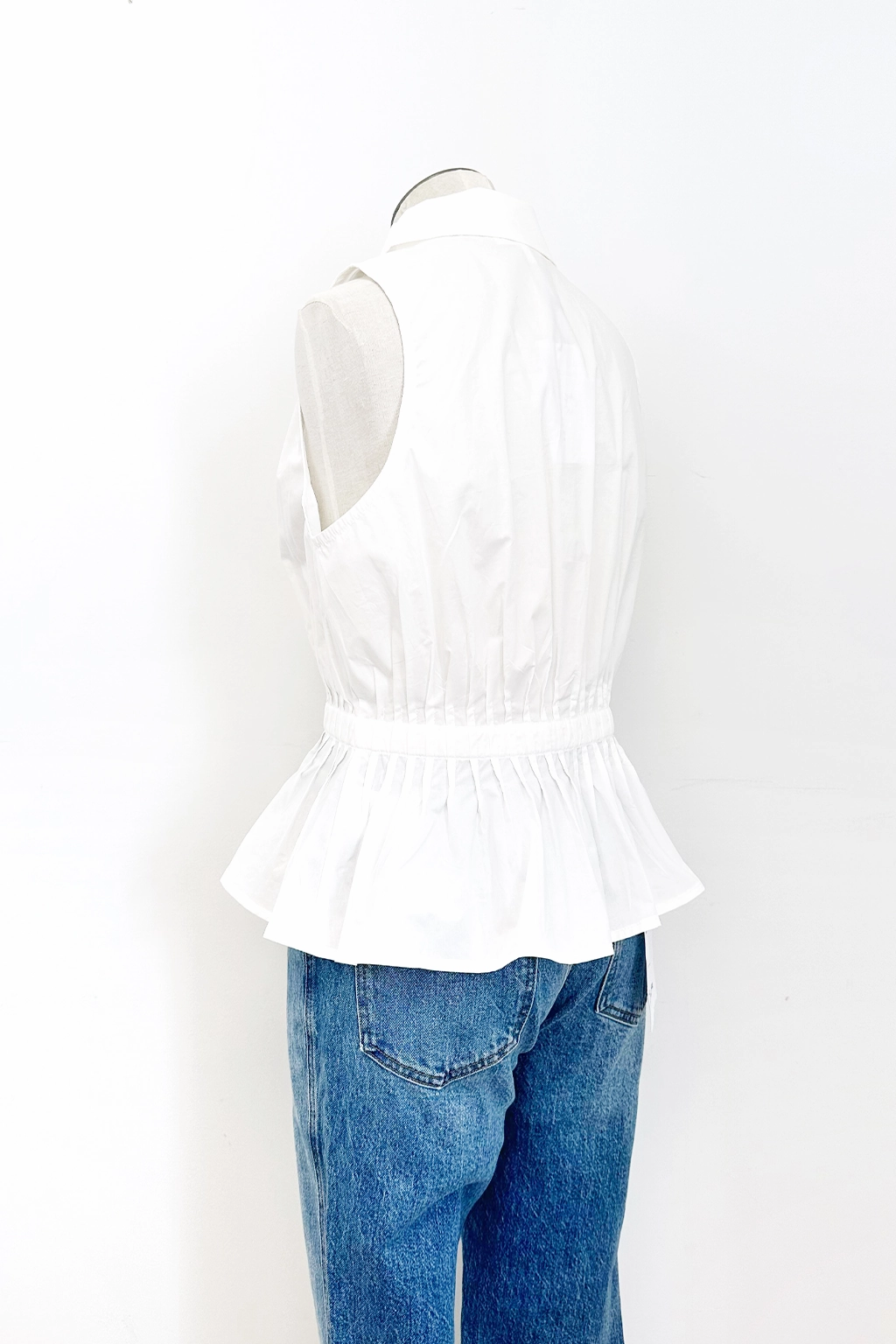 Arco Top Non Restrictive Cut