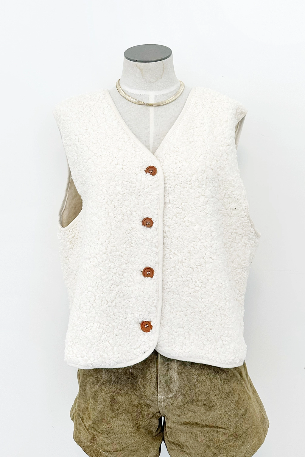 Flexible Shoulder Construction Calle Vest