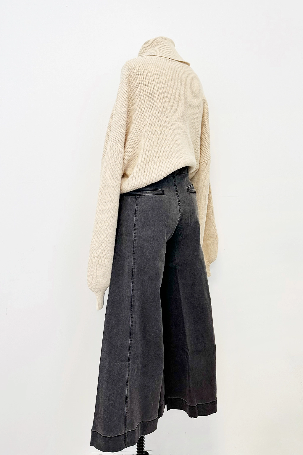 The Everyday Wide Leg Pant Gentle Waist Velvety Touch