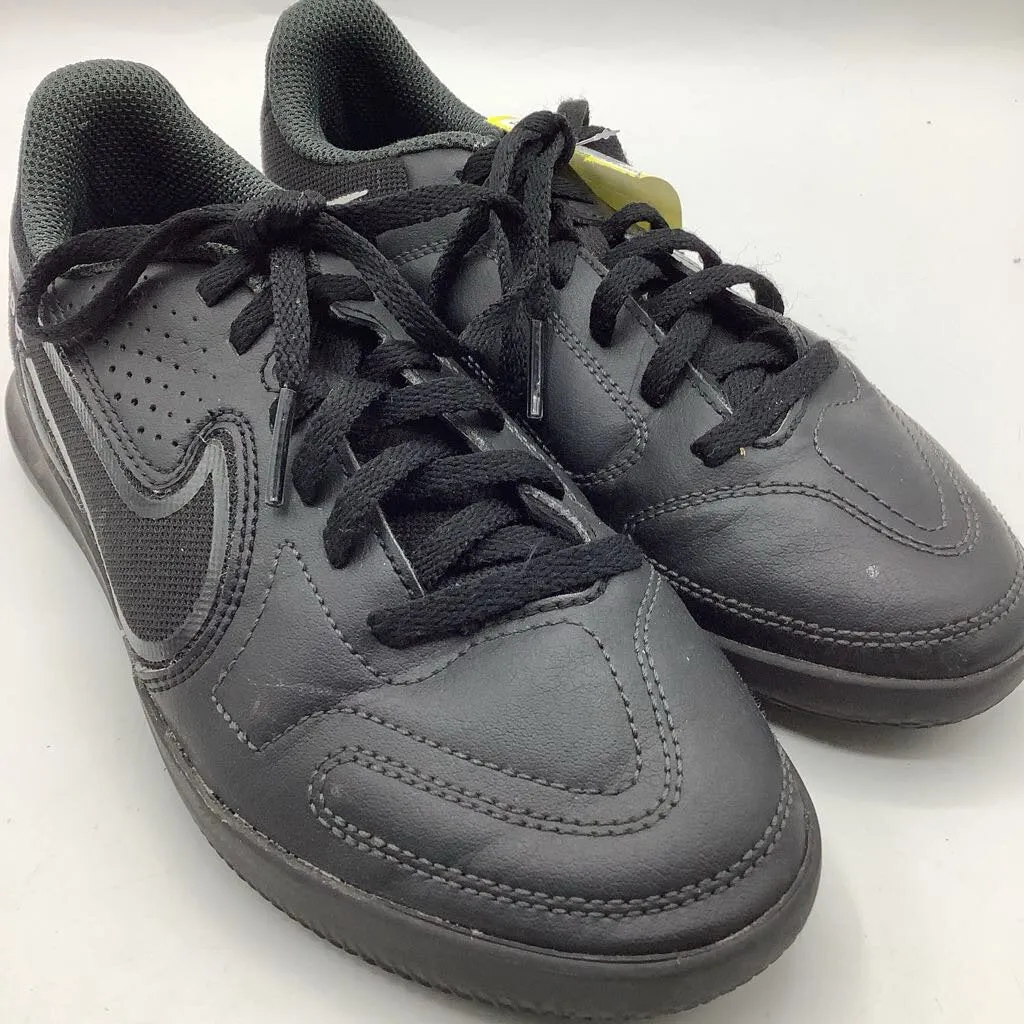 Size 2Y: Nike Black Lace-Up Sneakers Daily Utility