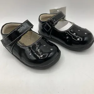 Size 4: See Kai Run Manami, BLACK Patent Mary Jane Shoes NEW Cushioned Ankle Support Rugged Traction