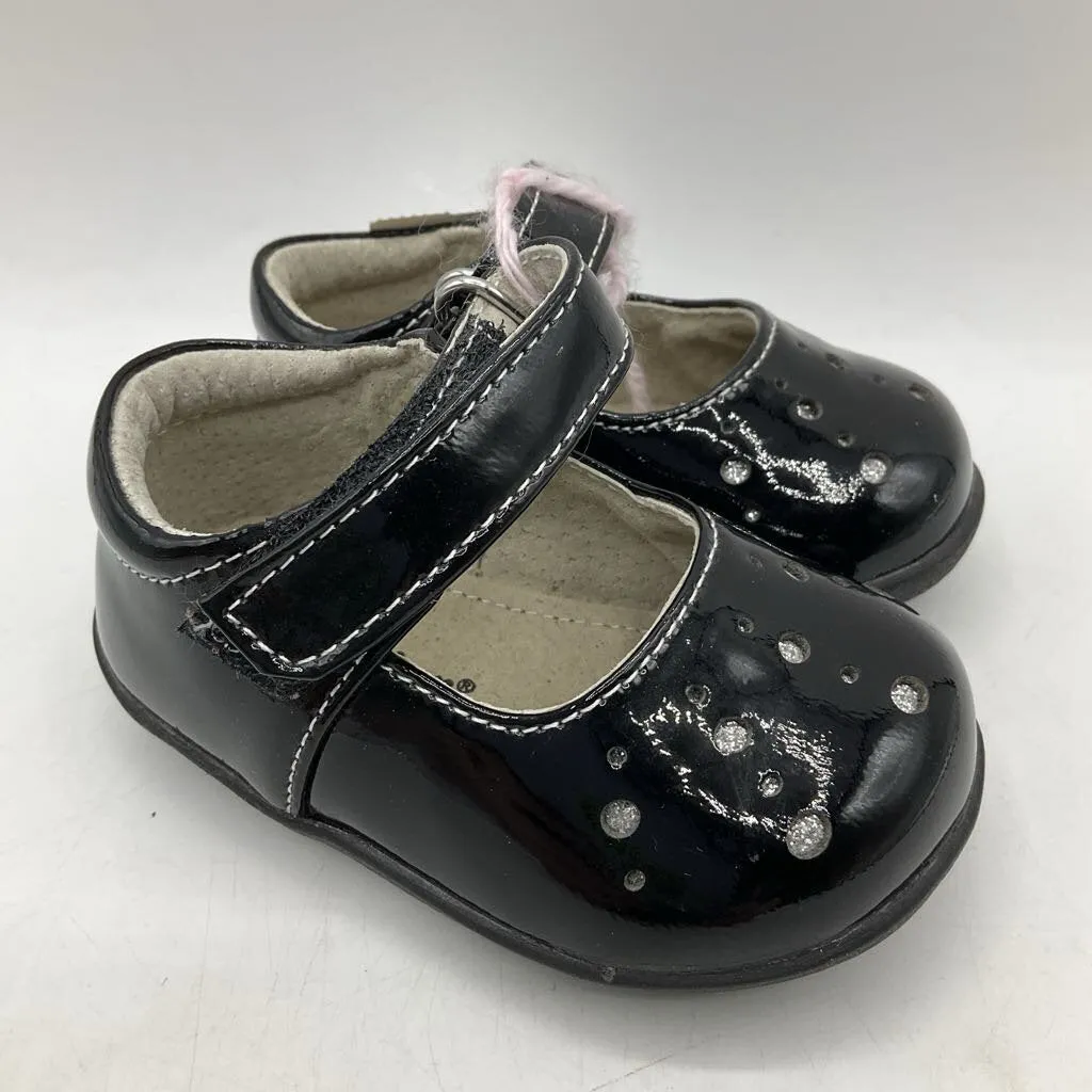 metal Size 3: See Kai Run Manami, BLACK Patent Mary Jane Shoes NEW