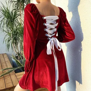 Velvet dress with back straps Floral design