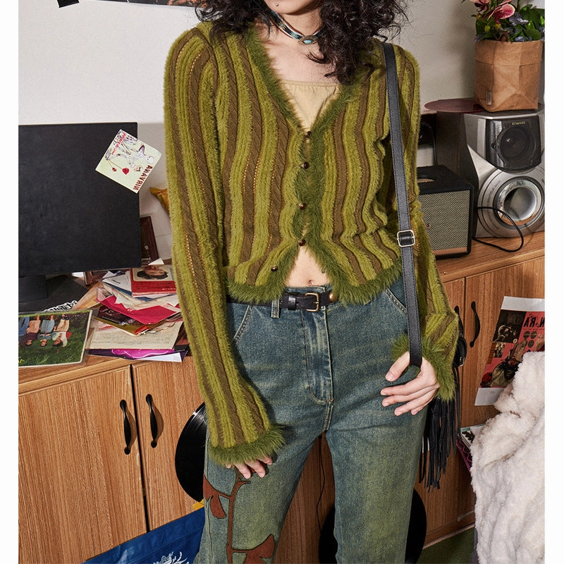 Retro V-neck Knitwear For Women Cardigan Short Top Tagless Neck Finish Comfy Layers