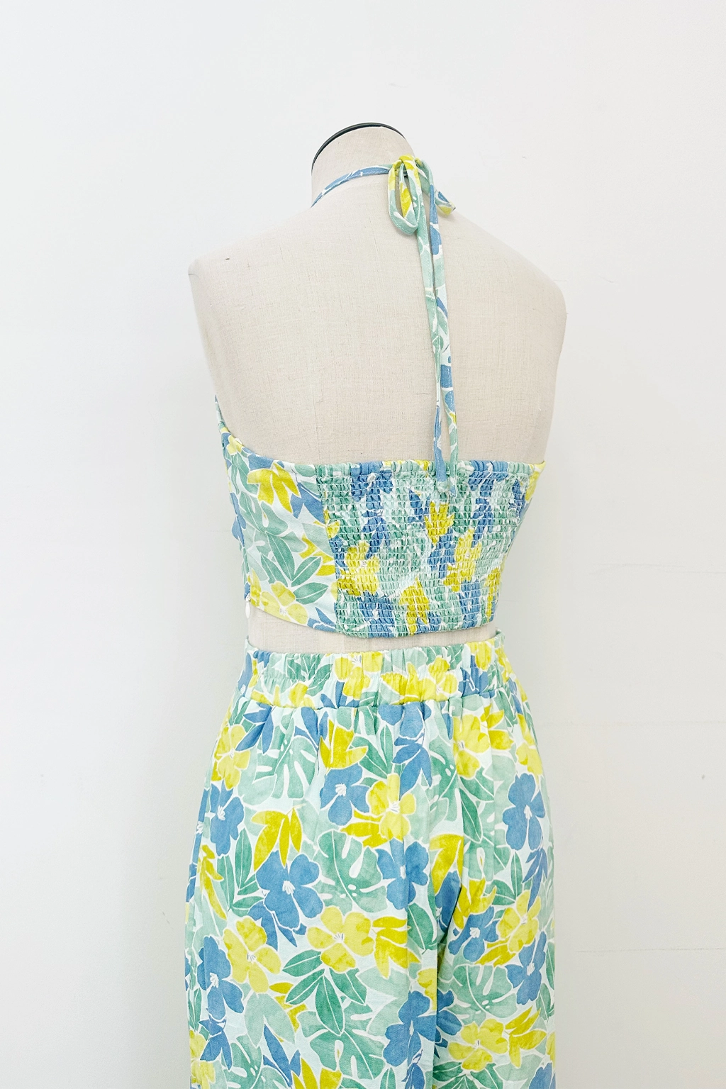 In The Tropics Halter Elegant Blouse Loose Blouse