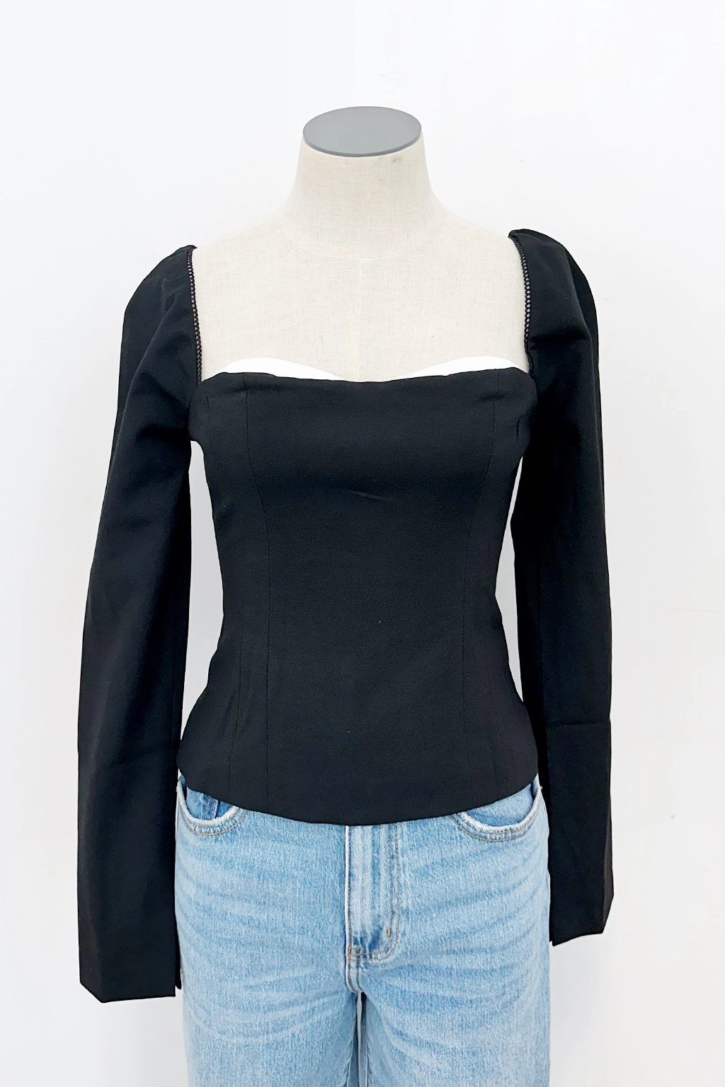 Whitley Top DoubleNeedle Stitching Comfy Layer