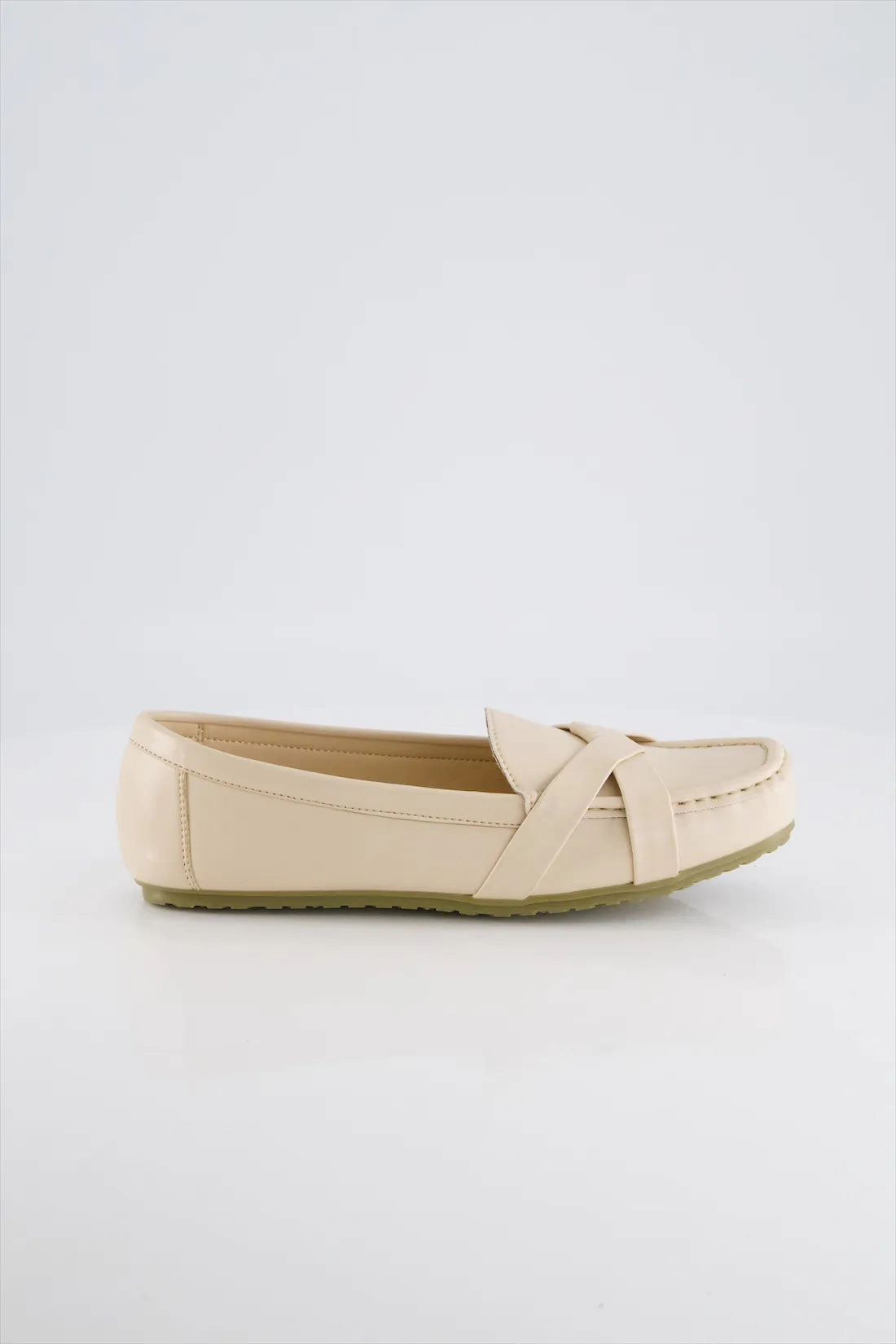 Custom slim fit Women's Moccasins US-HN-4305