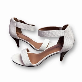 College Trend Women's White Leather Heels Size 9.5 Back-Zip Comfort Pumps in Box