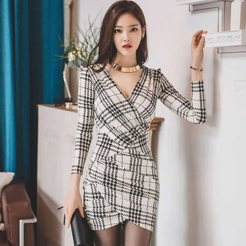 Active Moments Sleek Vibe Women's Elegant Plaided Dress