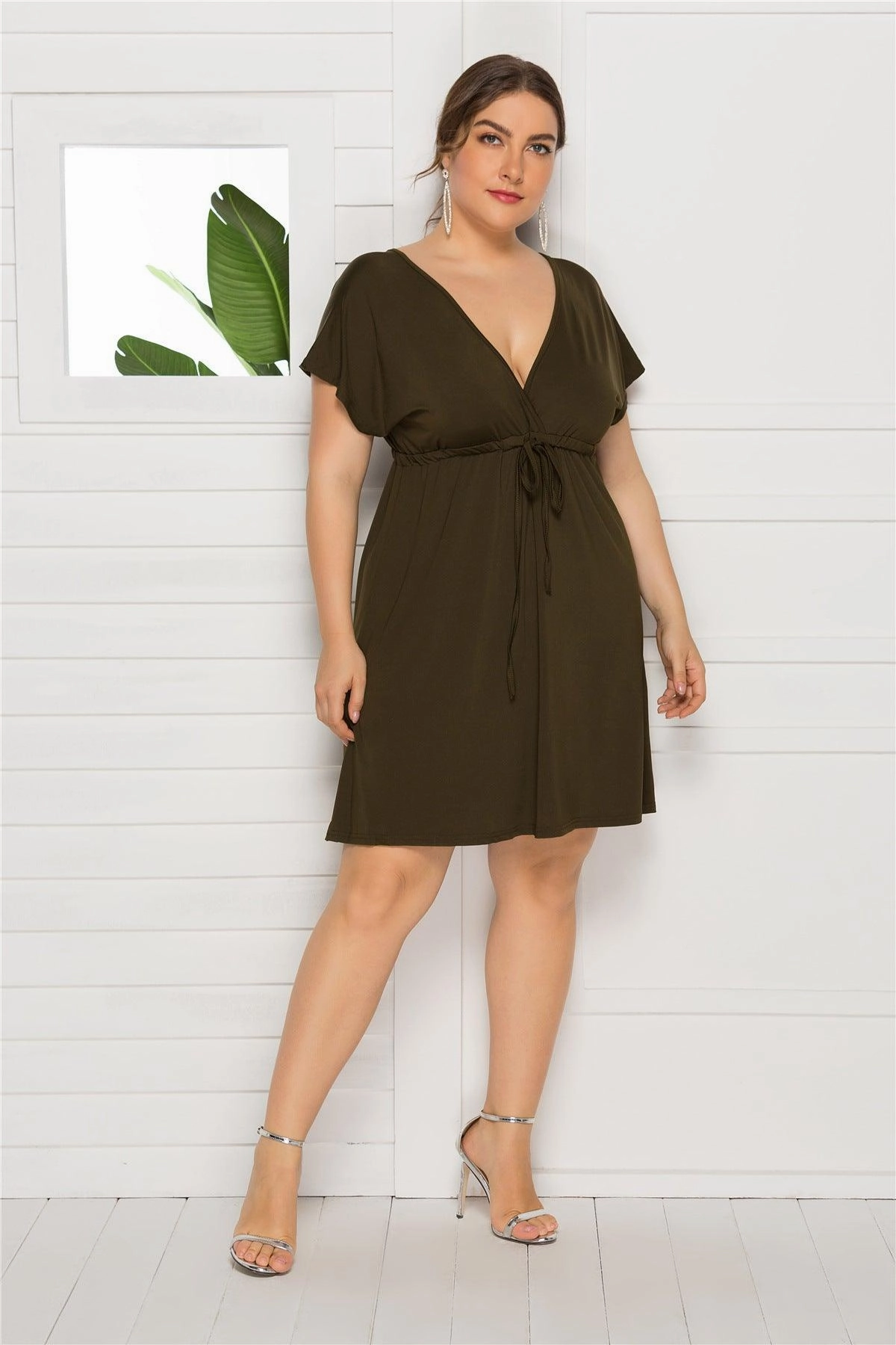 Gender Inclusive Solid color short sleeve deep V-neck short dress